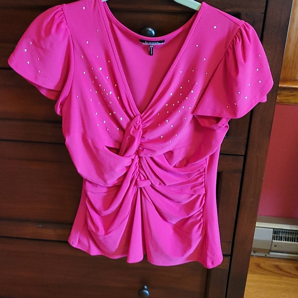 NWOT Womans Blouse